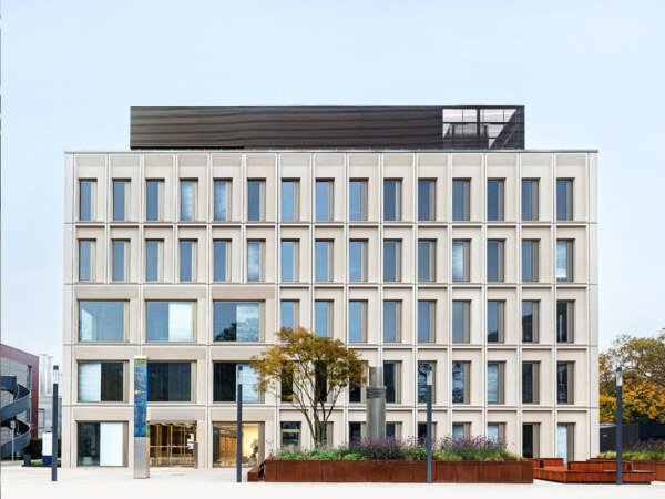 Immobilien und Architektur Fotograf für die Uni in Köln.