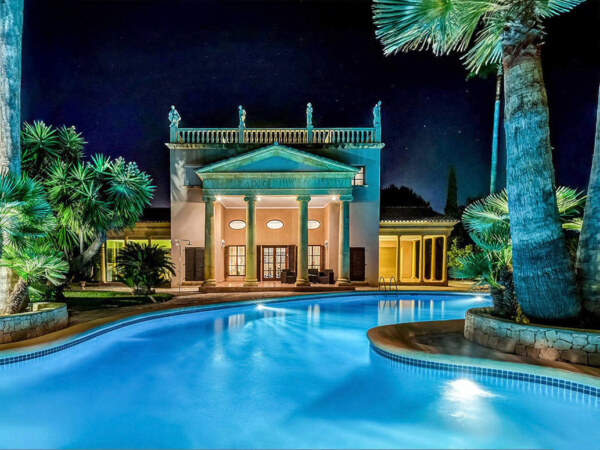 Eine Luxus Ferien Villa. Fotografiert für Booking.com und Airbnb.