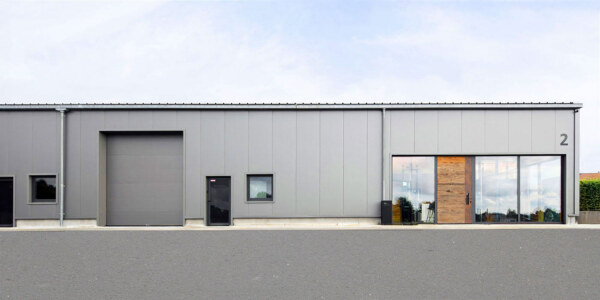 Eine gewerbliche Halle für ein mittelständisches Unternehmen. © Architekturfotograf Dirk Baumbach.